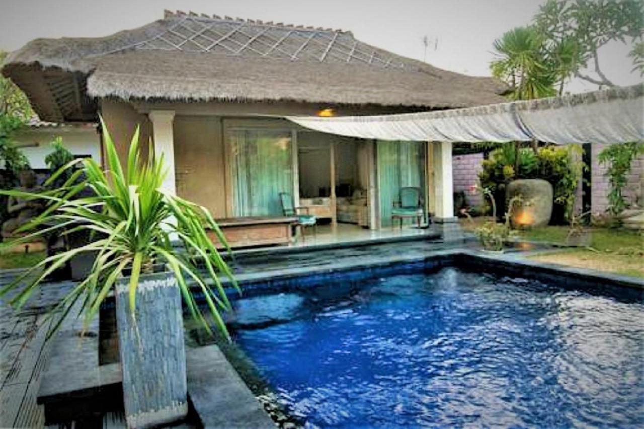 Bamboo Moon Villas Sanur Exteriör bild