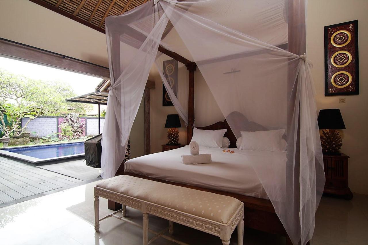 Bamboo Moon Villas Sanur Exteriör bild
