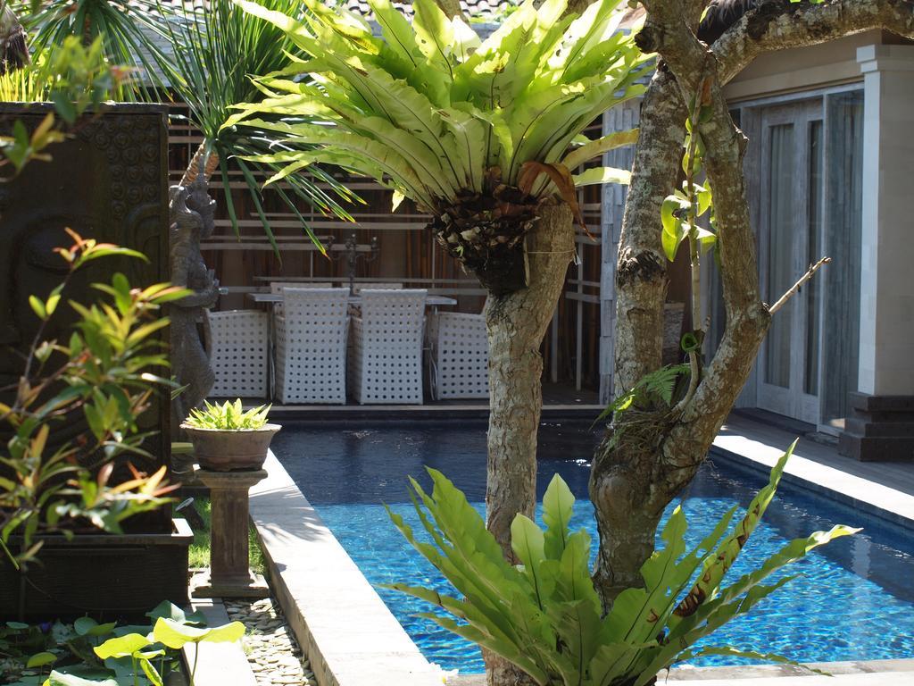 Bamboo Moon Villas Sanur Exteriör bild