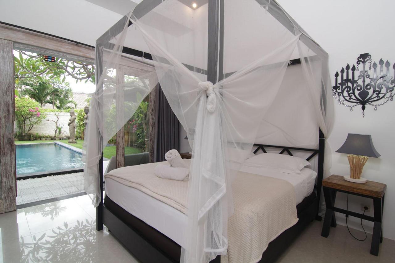 Bamboo Moon Villas Sanur Exteriör bild