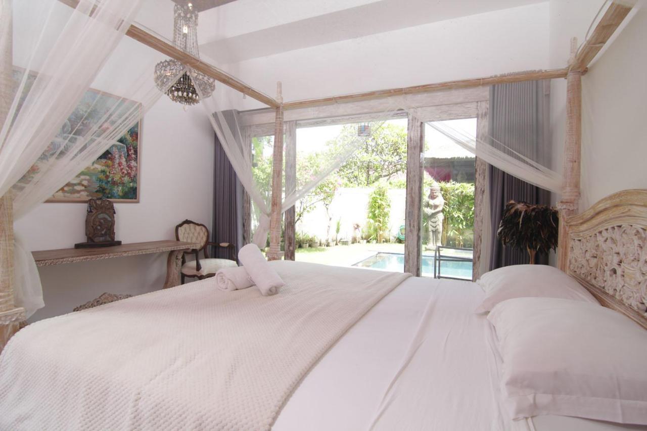 Bamboo Moon Villas Sanur Exteriör bild