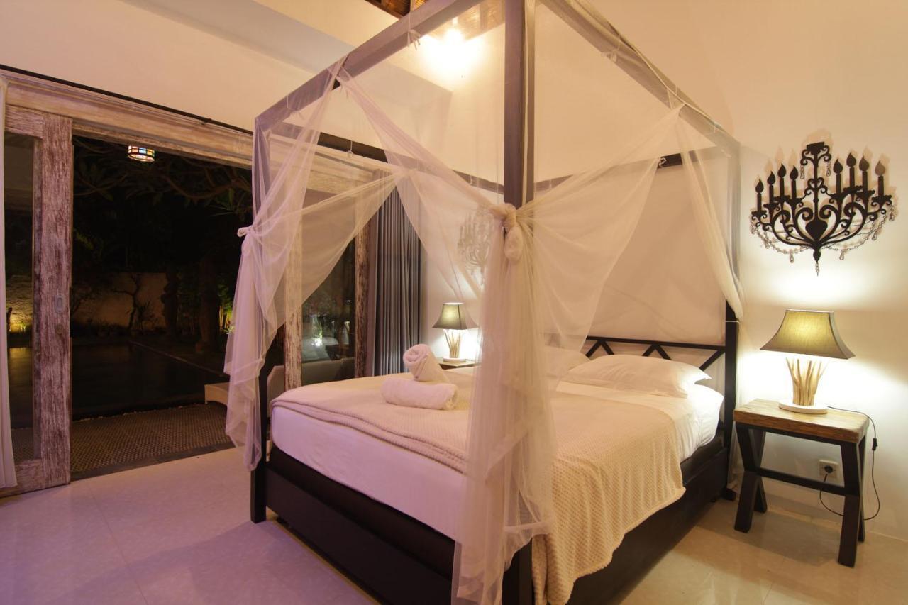 Bamboo Moon Villas Sanur Exteriör bild