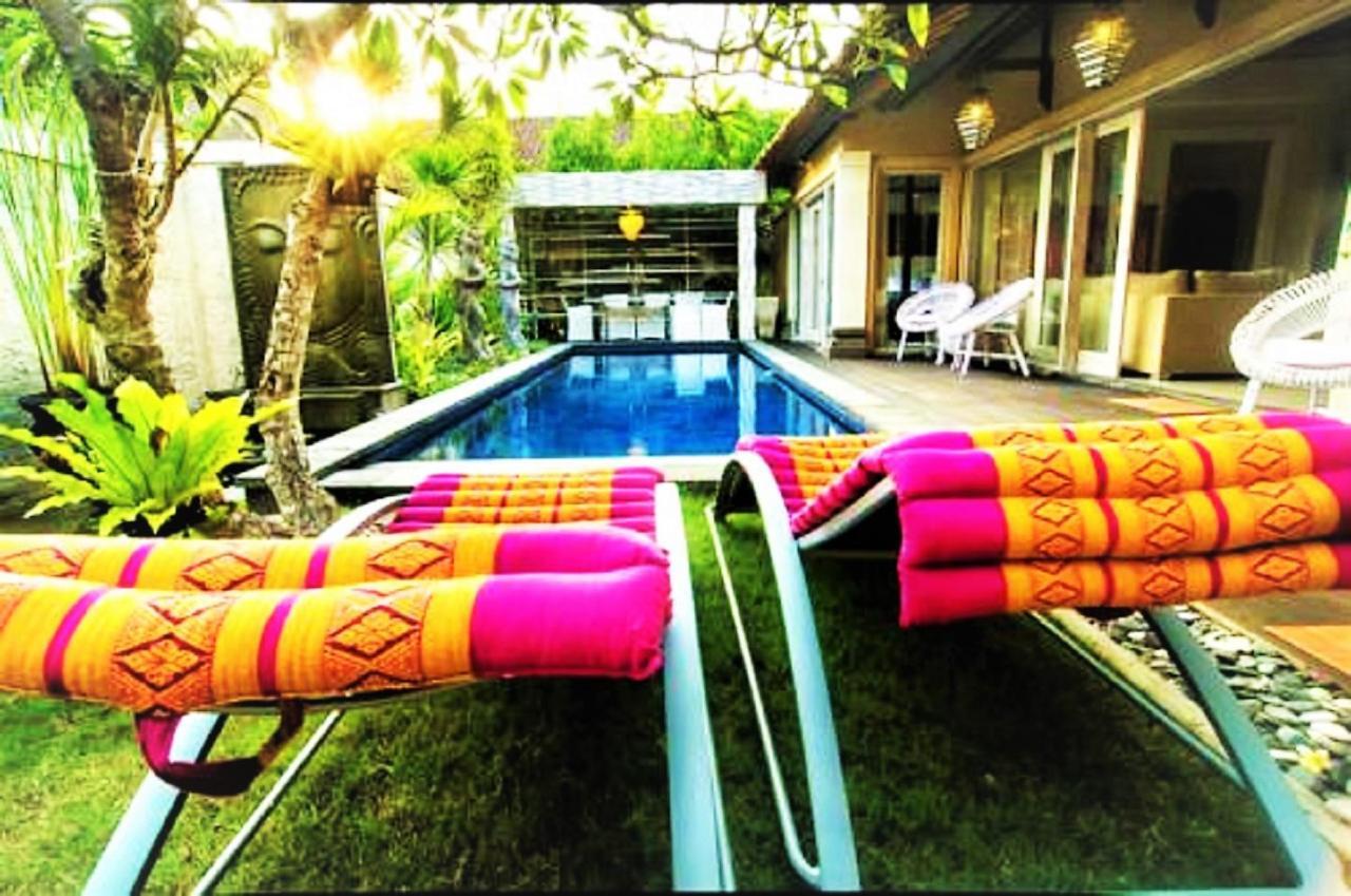 Bamboo Moon Villas Sanur Exteriör bild